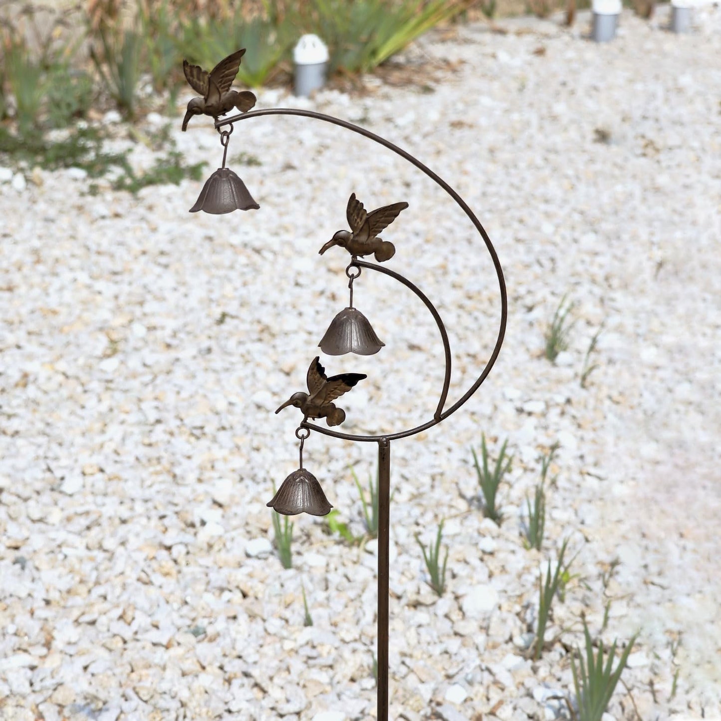 MNRYLKB Gardens Metal Hummingbirds with Bells for Outside Garden Art,Decorative Garden Stakes