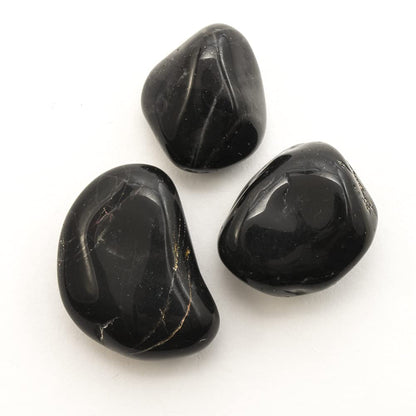 Pachamama Essentials Black Onyx Tumbled - Healing Stone - 20-25mm (1)