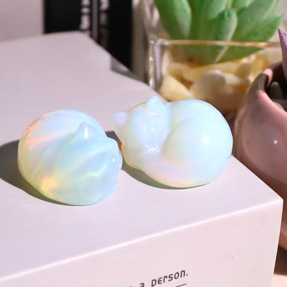 QINJIEJIE Opalite Cat Crystals Decor Sleeping Cat Statue Healing Carved Stone Decor Polished White Opalite Gemstones Figurine Office Room Home Desk Lucky Cute Decor Opal Gifts for Women Men Cats Lover