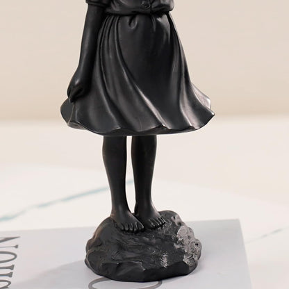 ILYISFMTY Flying Balloon Girl Statue,Resin Figure Sculpture Crafts Ornament Modern Art Sculptures for Home Decor,Anti-war Theme
