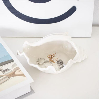 QIAOIDEA Conch Shell Tea Light Candle Holder, Shell Jewelry Dish, Ocean Coastal Beach Themed Ceramic White Sea Shell Jewelry Tray Dish Candy Dish Key Holder for Table Home Party Décor