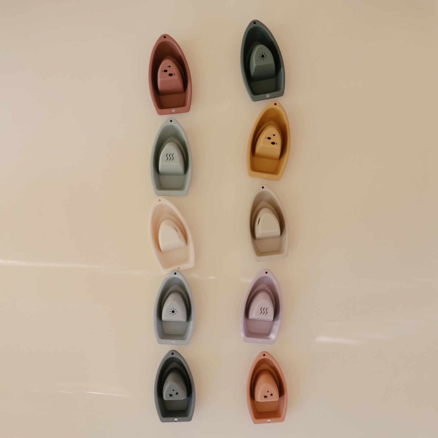 mushie Stackable Bath Boats Toy (Ocean) | Floating Bathtub Toys for Baby & Toddler, Set of 5 | Made in Denmark