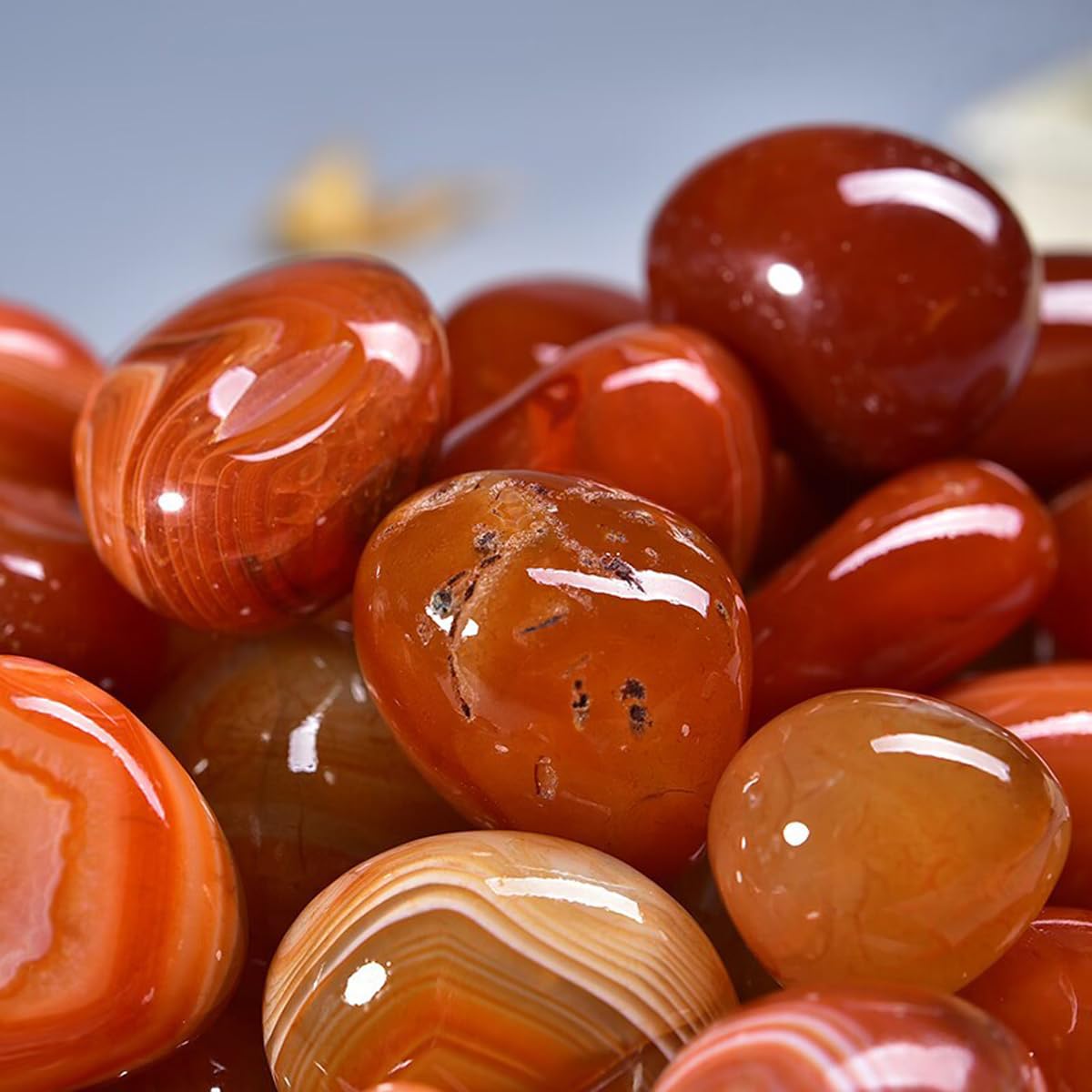 Erliway Carnelian Healing Crystal Stones, 1.25-2.0" Large Reiki Healing Gemstones Natural Tumbled Polished Stones for Energy Witchcraft Therapy Meditation