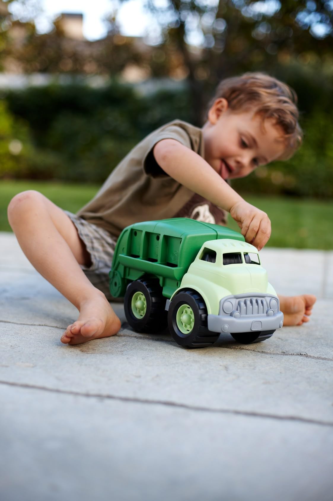 Green Toys Recycling Truck in Green Color - BPA and Phthalates Free Garbage Truck for Improving Gross Motor, Fine Motor Skills. Kids Play Vehicles