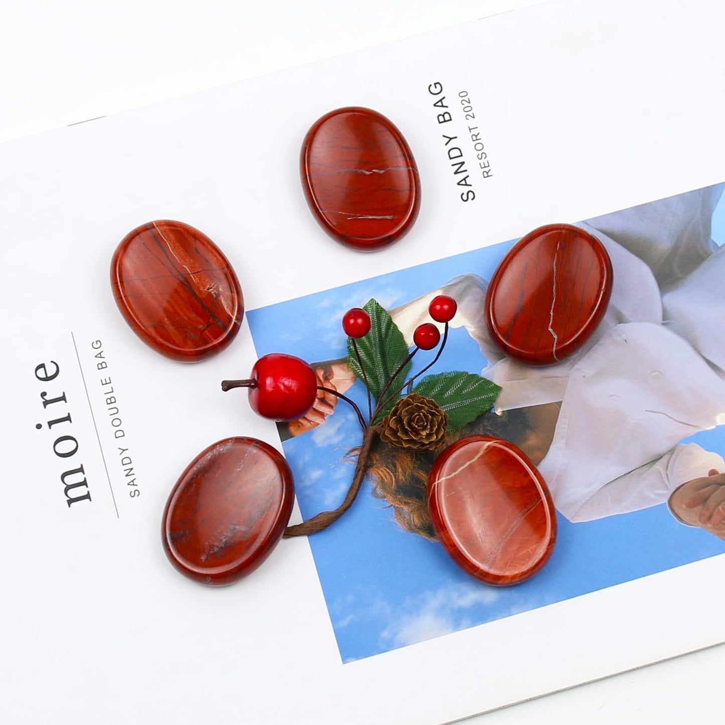 Nvzi Worry Stones Red Jasper Crystals, Chakra Crystals and Healing Stones, Oval Palm Stone, Thumb Stone, Crystals for Beginners, Spiritual Gifts for Women, Meditation Accessories (1PCS)