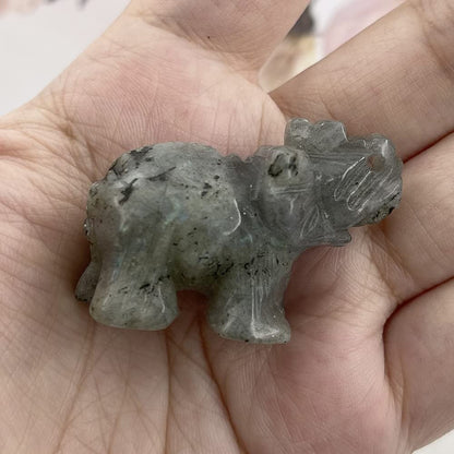 Ouubuuy Labradorite Crystal Elephant Pocket Guardian Figurine Elephant Statue 1.5 inch for Healing Reiki Spiritual Gift Cute Meditation Office Room Desk Decor
