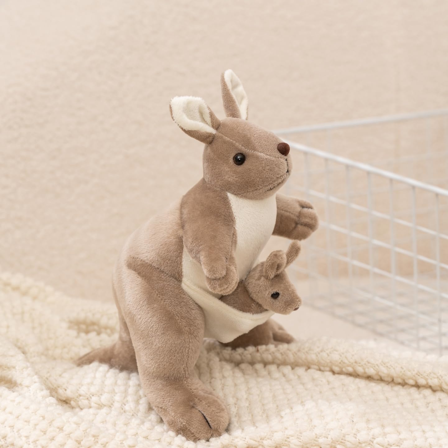 unsnurnoch 9.84" Kangaroo Plush Toy with Baby Joey, Cute Stuffed Animal Doll, Soft Cuddly Kangaroo Mom and Baby, Perfect Birthday for Kids, Friends, Home Decoration