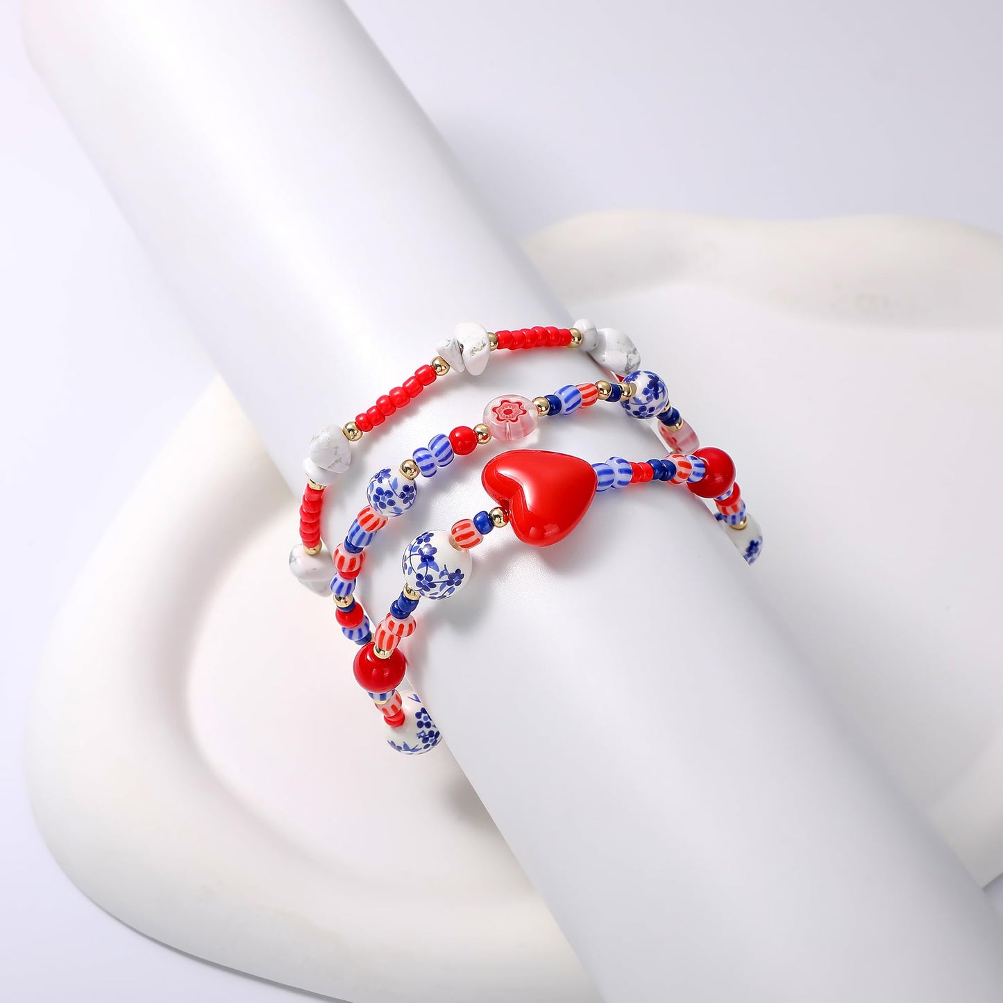 Dainty heart Charm Beads Bracelet for Women Blue And White Vintage Ceramics Flower Bracelet Handmade Stretch Cute Beaded Romantic stackable Jewelry Gifts