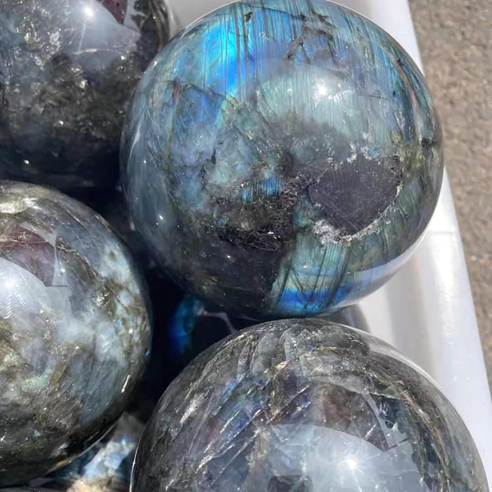 AierCrystal Natural Stone Crystal Sphere Feng Shui Home Decoration Ball Positive Energy Scrying Orb for Meditation Tool for Spiritual Space Purification Globe Diameter 5-6cm Labradorite Sphere