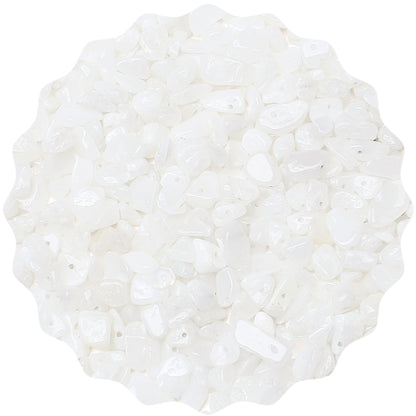 ZHIYUXI 400pcs White Jade Beads 5-8mm Crystals Gemstones for Bracelet Making 2 Strands Irregular Stone Loose Rocks Bead for Jewelry Making Hole Drilled Natural Chips DIY Necklace Craft Gifts
