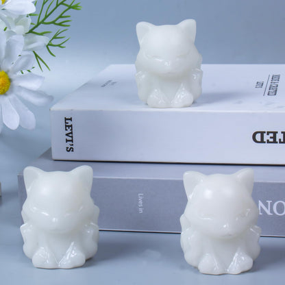QLRSUXN White Marble Nine Tailed Fox Decor,2 Inch Healing Crystals Fox Statue,Lucky Guardian Pocket Fox Figurines as Women’s Gifts,Fox Figurine for Office Home Decor and Ornament.