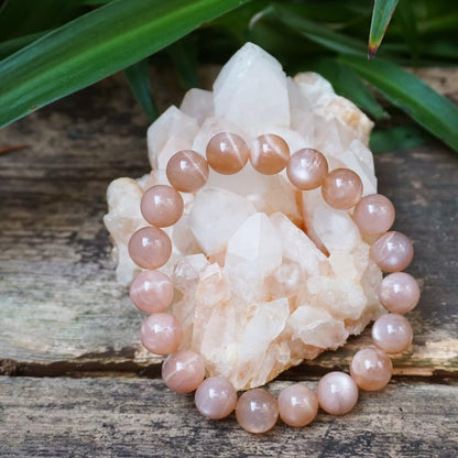 OwizJade 10MM Sunstone Bracelets for Women Men | Natural Orange Moonstone Gemstones for Spiritual Ceremony & Ritual | Bring Wealth | Stretch Jewelry Stone of Romance Passion Drive Confidence
