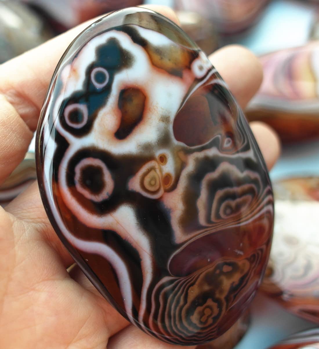 Natural Polished Banded Lace Agate Healing Crystal Specimen Irregular Palm Worry Stones Pebble Reiki Madagascar Collection Gifts Decor 1pc.（0.22-0.28 Pound