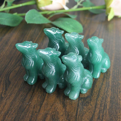HLbshi Hand Carved Gemstone Crystal Wolf Figurine Animal Statue Carving Office Home Decor Collections 2'' (Green Aventurine)