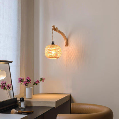 CAFULAM Plug in Wall Sconce,Farmhouse Wicker Wall Lamp Plug in,Hand Woven Rattan Wall Light Farmhouse Rustic Boho Sconces Wall Lighting for Living Room Bedroom