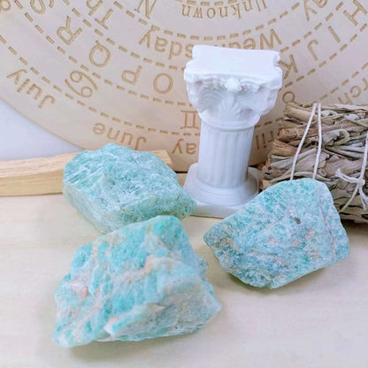 LAIDANLA Amazonite 2" Natural Rough Stones Crystal Large Raw Crystals Bulk Healing Gemstones for Reiki Healing Tumbling Fountain Rocks Wire Wrapping Decoration 4PCS 0.55lb
