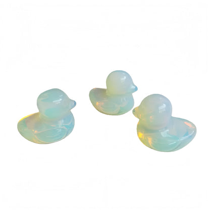 Bacatgem Synthetic Opalite Crystal Duck Carving Positive Energy Home Decoration Desk Decor,1.18 Inchs Crystal and Healing Stone Ornament