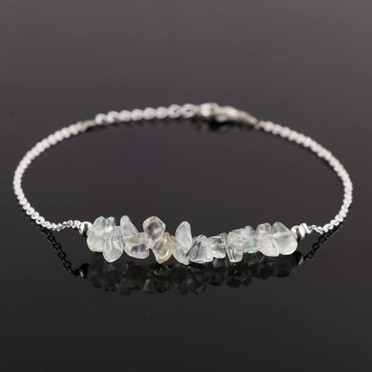 Gemimpression Handmade Clear Quartz Chips Bar Bracelet – Natural Energy Healing Crystals – Silver Plated Adjustable 8 Inch Chain – Christmas Gift