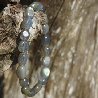 Labradorite Chips Bracelet | Natural Flash Crystal Fragments - Handmade Protection & Magic Energy Third Eye Chakra Gemstones Stacking Jewelry Meditation | Fits for 6-7 inch Small Wrist