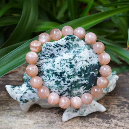 OwizJade 10MM Sunstone Bracelets for Women Men | Natural Orange Moonstone Gemstones for Spiritual Ceremony & Ritual | Bring Wealth | Stretch Jewelry Stone of Romance Passion Drive Confidence