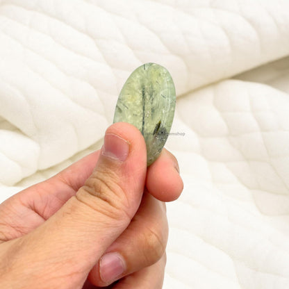 GEMSCITE Prehnite Epidote Thumb Worry Stones Metaphysical Gemstone Crystal Healing Reiki Men Women Gift FENG Shui Positive Energy Love Wellness Palm Stones Wicca Powerful