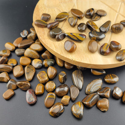 1,000 Carats Tiger's Eye Handpicked Tumbled Stones Crystals Chips Bulk Pocket Stones for Healing, Reiki, Meditation, Witchcraft and Home Decorations (Tiger's Eye)