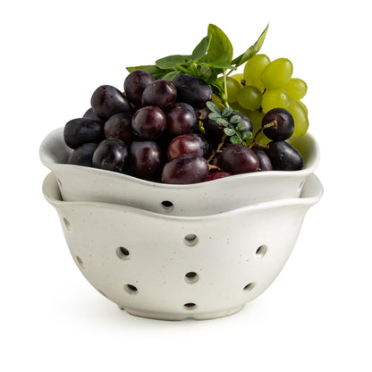 Gomakren Ceramic Berry Basket Set of 2, Rustic Fruit Basket Container 6 Inch, Fruit Bowl with Holes for Kitchen, Berries, Strawberry, Grape, Cherry, Floral Shape - Cream White
