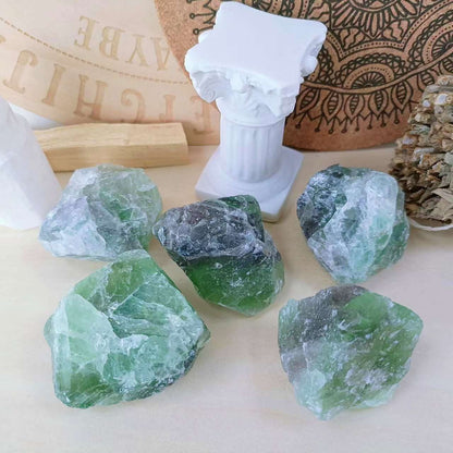 LAIDANLA 1lb 2" Fluorite Natural Rough Stones Crystal Large Raw Crystals Bulk Healing Gemstones for Reiki Healing Tumbling Fountain Rocks Wire Wrapping Decoration Cabbing Lapidary