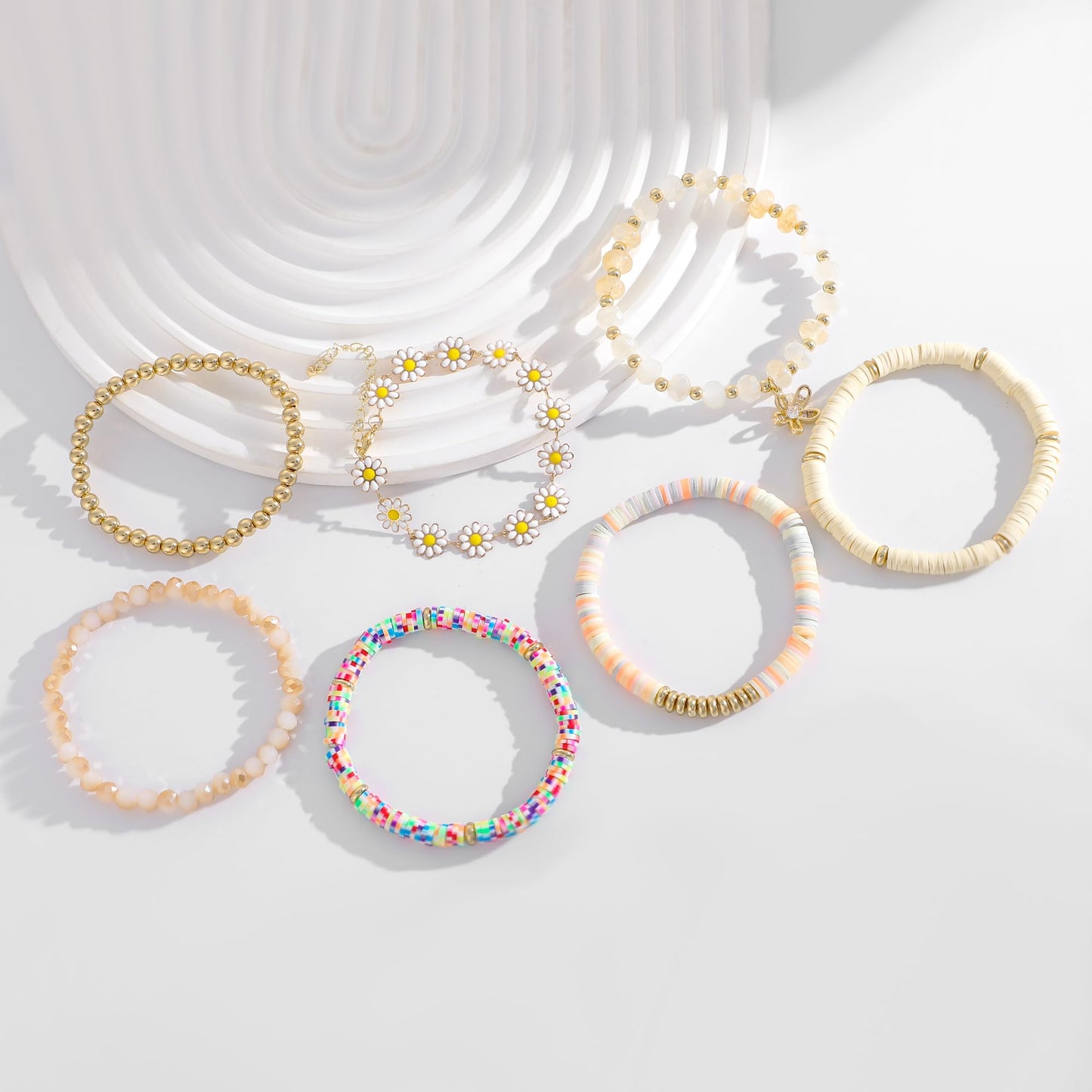 RISHEGAE Heishi Beaded Stretch Bracelets for Women Stackable Gold Polymer Clay Beads Bracelets Friendship Boho Summer Beach Bracelet Jewelry Set (C-Daisy 8pcs)