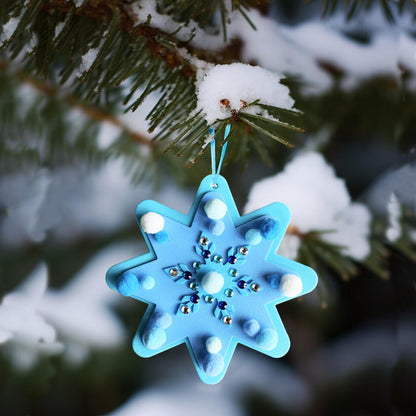 MLOLM 24 Sets Winter Snowflake Crafts Kit DIY 3D Christmas Snowflake Ornament Craft Kits Make Your Own Snowflake Sticker Pompoms for Winter Christmas Holiday Home Activities Party Favors