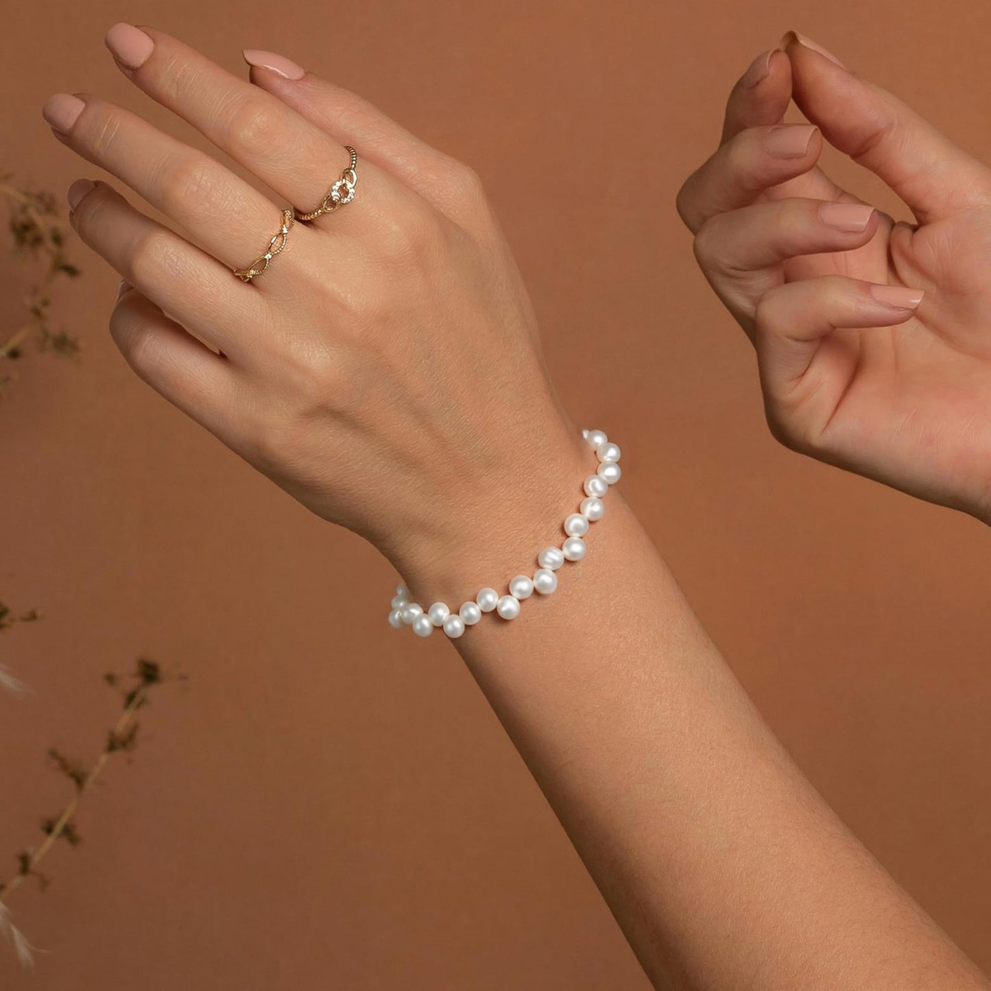 Pearl Bracelets for Women Charm Dainty Freshwater Baroque Pearls Strand Bracelets with Adjustable 18K Gold Plated Link Trendy Jewelry Gifts for Women(Side-Drilled, 5-6mm, 18K GP Bolo Lock)
