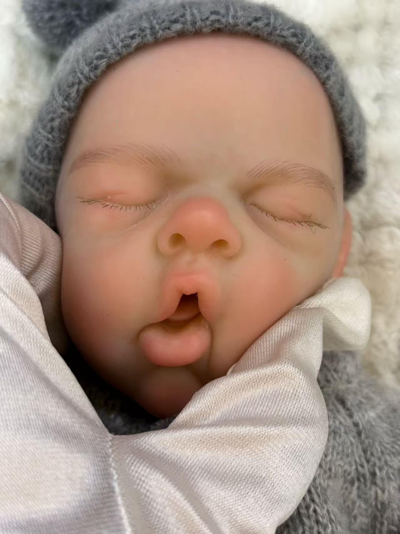 Aniiyy 13 Inch Full Silicone Reborn Baby Dolls-13 Inch Realistic Newborn Anatomically Correct Girl,Silicone Full Body Lifelike Baby