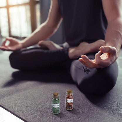 Consine A Set of 25 Different Crystal Gemstones in Glass Bottles, Chip Crystal Natural Reiki Healing Tumbled Stones Random Stuff Witchcraft Crystals for Meditation Therapy
