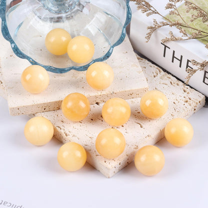 Fekuar 5 Pcs Yellow Jade Crystal Sphere Ball Set, Polished Healing Energy Mineral Gemstone Balls for Reiki Chakra Decoration Fengshui 20mm