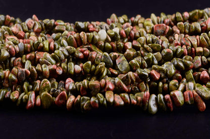 Natural Chip Stone Beads Unakite 5-8mm About 400 Pieces Irregular Gemstones Healing Crystal Loose Rocks Bead Hole Drilled DIY for Bracelet Jewelry Making Crafting (5-8mm, Unakite)