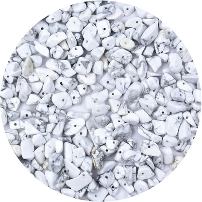 Natural Chip Stone Beads 450pcs White Howlite Chips 5-8mm Genuine Real Irregular Healing Crystal Rocks Hole Drilled DIY Loose Gemstone Beads for Jewelry Making Bracelet Earrings Necklace Crafting