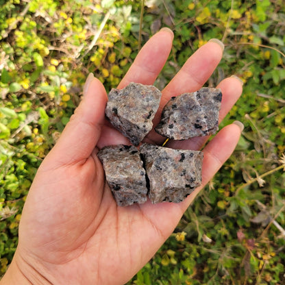 Natural Raw Crystals Rough Stones Rocks for Tumbling Polishing Cabbing Gemstones Crystals and Healing Stones for Wicca Reiki,Fountian Rocks for Decorations (Flame Yooperlite)