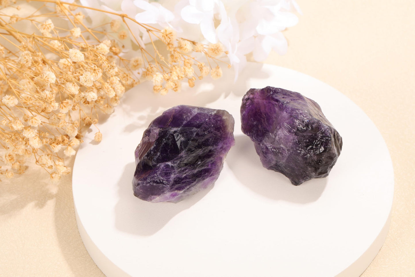 Jovivi 2pcs Raw Amethyst Crystals,Large 1.6-2.2" Healing Crystals Natural Rough Stones Crystal for Tumbling, Cabbing, Home Decoration, Polishing, Wicca & Reiki
