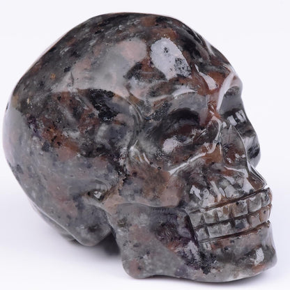 QLRSUXN 2 Inch Flame Yooperlite Stone Crystal Skulls Decor,Human Skull Sculpture Statues Healing Crystal Decor,Halloween Skull Figurines,Home Office Decoration Christmas Meditation Gifts for Men Women