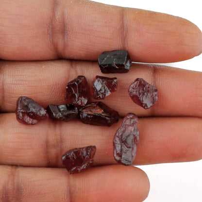 25 Carats Natural Red Garnet Raw Crystals, Rough Gemstones for Jewelry Making, Chakra Healing, Reiki Energy Stones, January Birthstone, DIY Craft