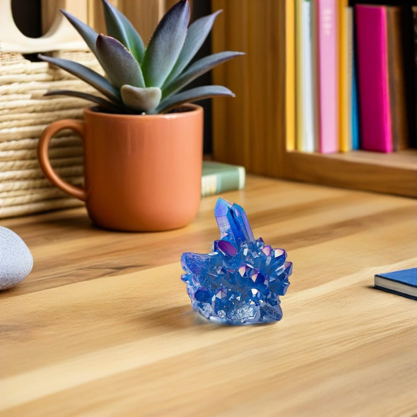 DECHOUS Natural Crystal Cluster Geode, Blue Raw Quartz Geode Crystal Cluster Stone Small Healing Crystals for Home Decoration, Healing, Meditation