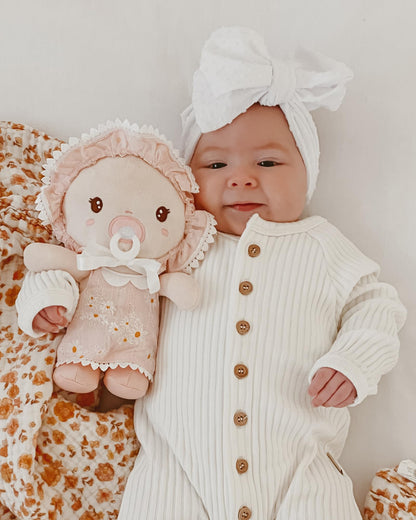 LeyaDoll Soft Baby Doll Toys (9''), My First Baby Rag Doll for 1 Year-Old Girl Birthday Gift, Christmas Plush Toys Gift for Toddler Kids Infants-Daisy Baby