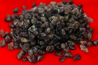 Indian Consigners Iolite Tumbled Stone Chips – 100g Natural Crushed Healing Crystals for Meditation, Sleep, Energy, Spiritual Growth & Decor