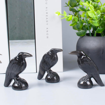 QLRSUXN Natural Silver Obsidian Raven Figurines, 2 Inch Healing Crystal Animal Statues, Lucky Guardian Pocket Crow Figurines as Women’s Gifts, Raven Statues for Office Home Decor and Ornament.