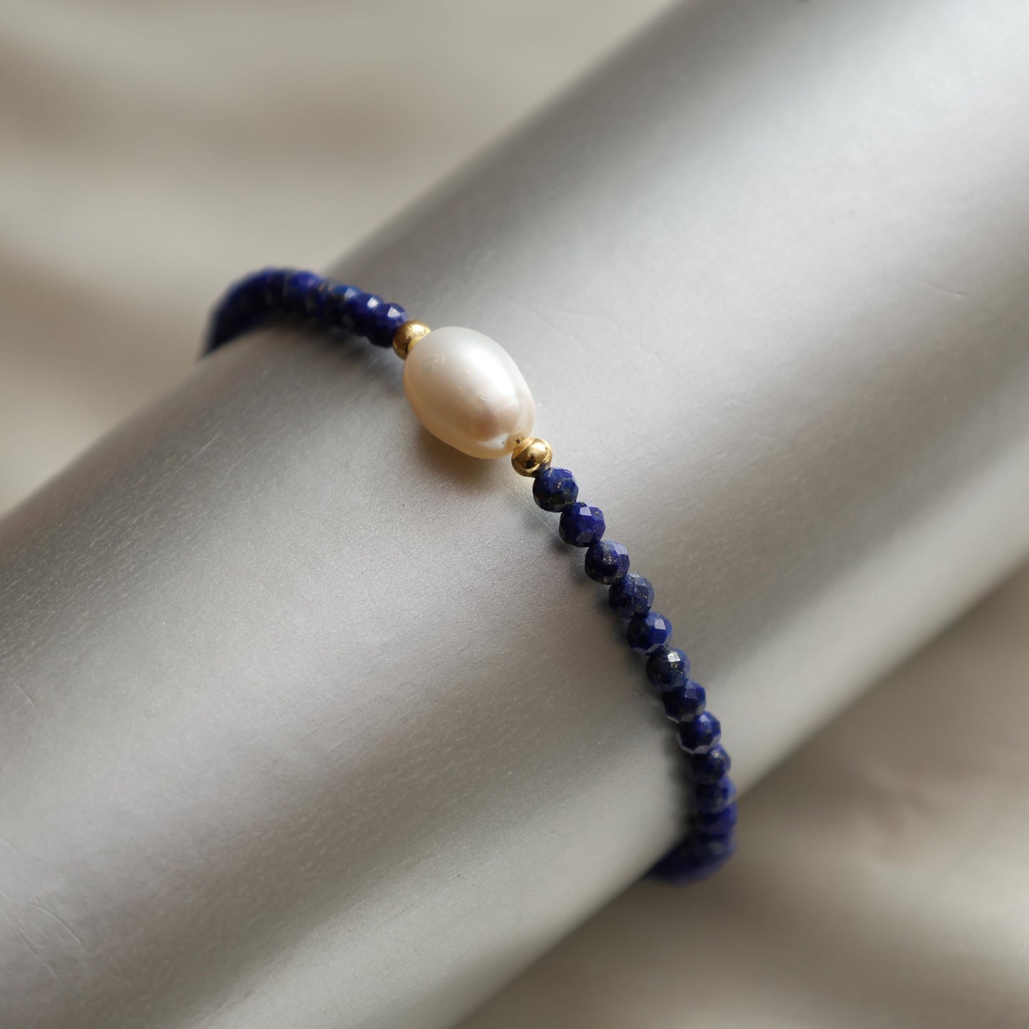 Gempires Blue Lapis Lazuli Beaded Bracelet with Freshwater Pearl Handmade Jewelry September Birthstone Gifts Hypoallergenic 7.5 Inch Gold Plated Everyday Wear Gemstone Bracelets