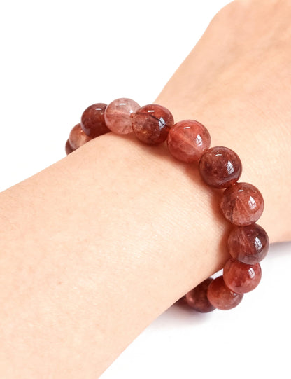 Silan's Natural Red Aventurine Bracelet with Lucky Card, red Crystal Stretch Gift for Women, Elastic Adjustable Gemstone Jewelry with Sparkles (Red, 9-10mm)