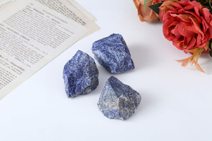 XIANNVXI Lapis Lazuli 1.8-2.2" Large Raw Crystals and Healing Stones Natural Rough Crystal Rocks for Decor Gifts Tumbling Cabbing Polishing Fountain Rocks 1PCS