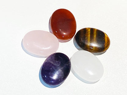 Amethyst Thumb Healing Crystals Stones Sets Hand Carved Stones Gemstone Pocket Natural Stone Meditation Reiki Energy Oval Palm Stone Worry Stone for Anxiety Therapy