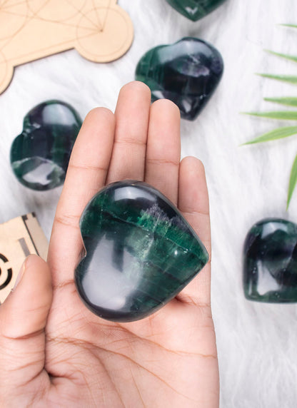 Crocon 50mm Multi Fluorite Heart stone Big Heart Shape Puff Stones Set 450+ Carats Pocket Crystal Healing Tumble Collection Palm Worry Stone Good Luck Charm Meditation Gift Craft Home Decor