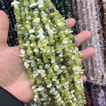 200pcs Natural Chip Stone Beads Gemstone Healing Crystal Loose Rock Bead Irregular Glass Seed Charm Beads Drilled DIY for Jewelry Bracelet Necklace Earrings Making Crafting Supplies (Green Jade 5-8mm)